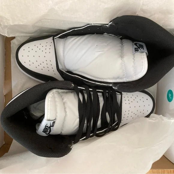 Nike Air Jordan 1 Retro High OG Black White 555088-010 Mens Size 10 - Picture 2 of 10